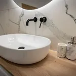 Zaszczyty شقة كوشتيليسكا